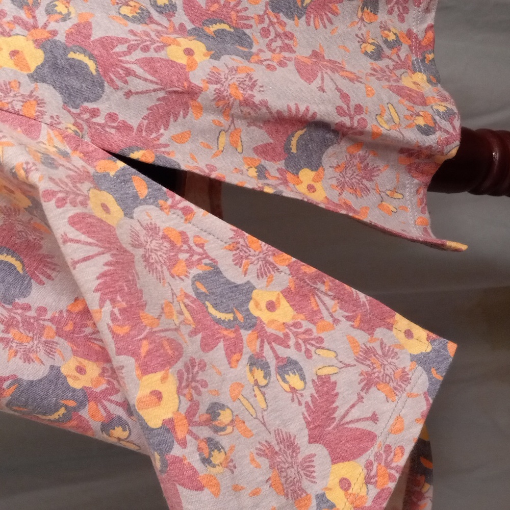 LuLaRoe M Perfect T Tee Shirt Floral NWT - Picture 5 of 9